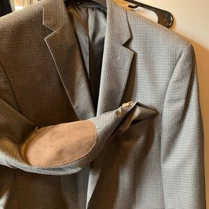 Men's Gray Izod 44R Blazer with Brown Elbow Patches